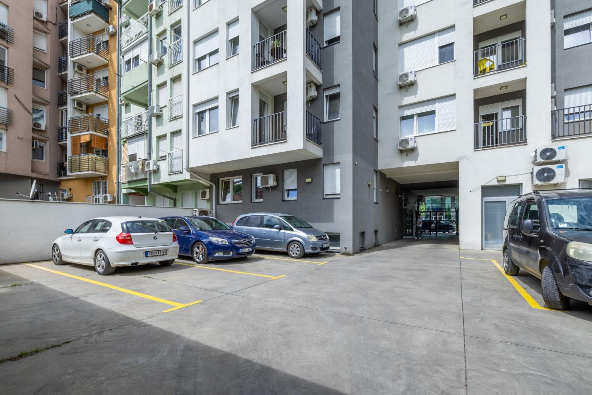 Arena Big Luxury Apartments Novi Sad Extérieur photo